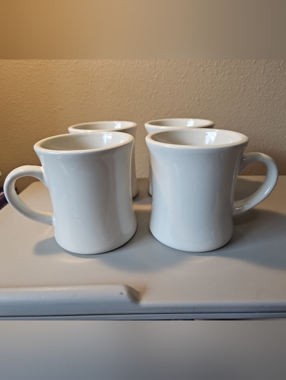 Lot Of 4 Acopa 12 oz Victor Stoneware Coffee Mugs Ivory Bone White Big Heavy